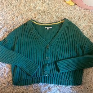 Green cropped cardigan